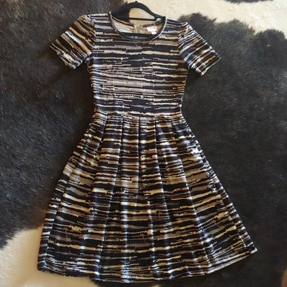 Lularoe Amelia